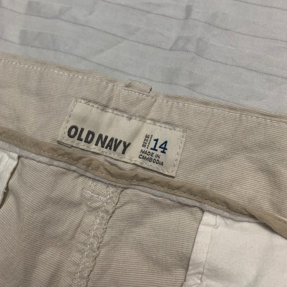 🌹 OLD NAVY WOMENS SHORTS SIZE 14 🌹 - Picture 4 of 7